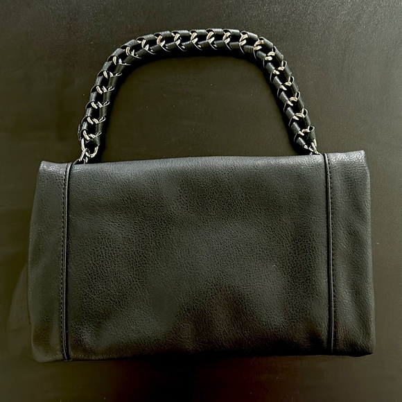 Black Fold over Zippered Clutch with chain strap and magnetic closure - Picture 8 of 8